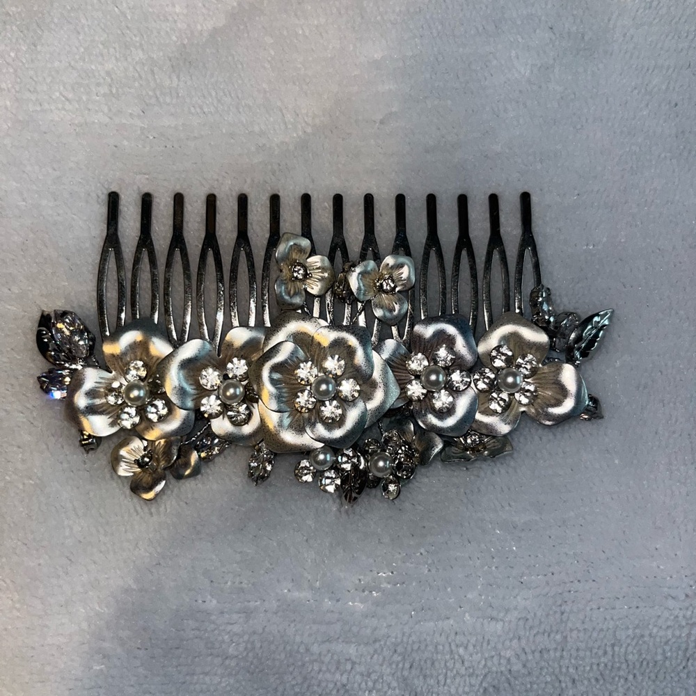 Women’s hair piece
